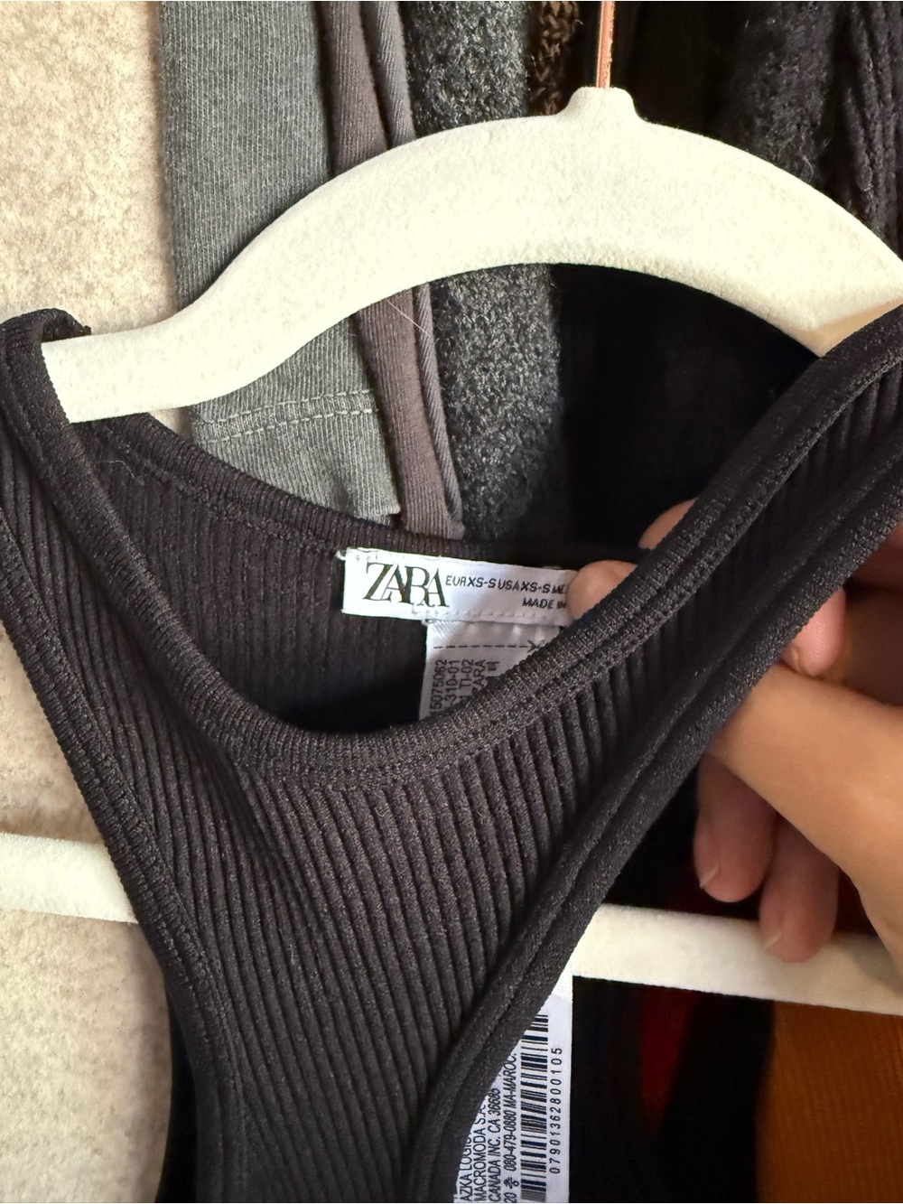 Zara Black Ribbed Tank - Picture 2 of 3